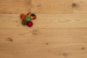 Natural Engineered Flooring Oak UV Lacquered 14 3mm By 190mm By 400-1500mm