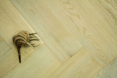 Prime Engineered Flooring Oak  Bespoke Click Herringbone Norway Brushed Uv Lacquered 12/3mm By 120mm By 550mm