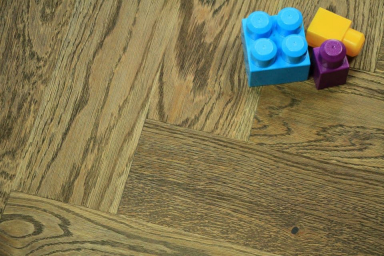 Natural Engineered Flooring Oak Click Herringbone Coffee Brushed Uv Oiled 12/3mm By 110mm By 600mm