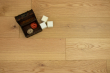 Natural Engineered Flooring Oak Click  Brushed Uv Lacquered 14/3mm By 190mm By 400-1500mm FL1298 0