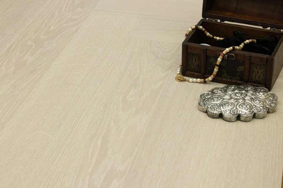 Prime Engineered Flooring Oak Herringbone Polar White Brushed UV Matt Lacquered 14/3mm By 98mm By 588mm FL3936 4