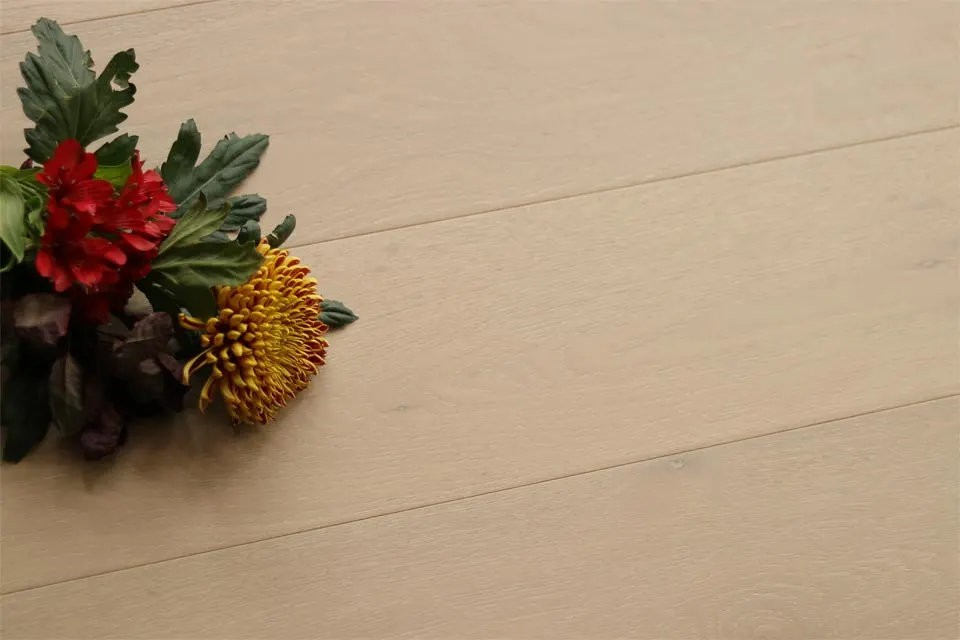 Natural Engineered Flooring Oak Click Milan White Brushed UV Oiled 14/3mm By 190mm By 1900mm FL3060 1