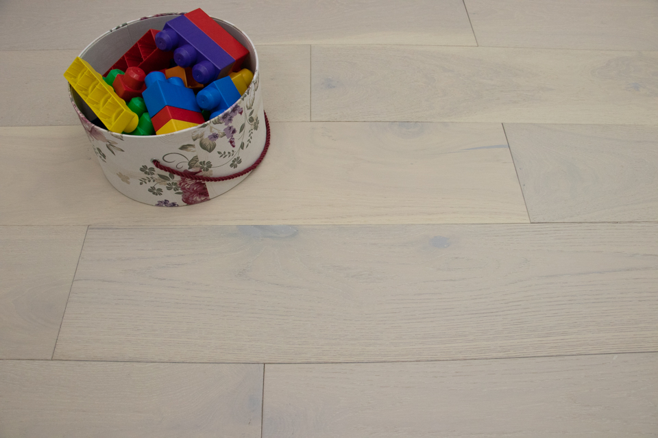Natural Engineered Flooring Oak Double White Brushed UV Lacquered 14/3mm By 190mm By 400-1500mm FL2661 5
