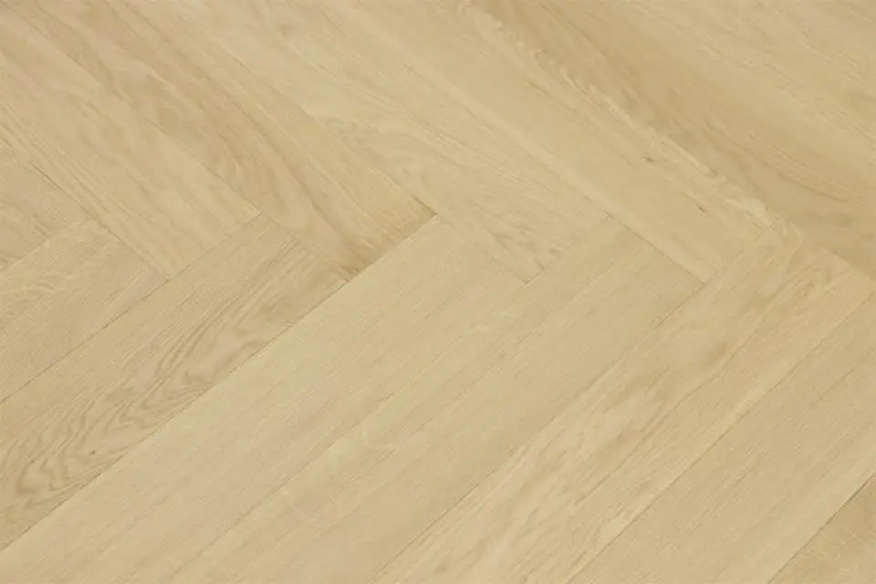 Prime Engineered Flooring Oak Herringbone Non Visible Brushed Matt Lacquered 14/3mm By 126mm By 505mm FL3433 1