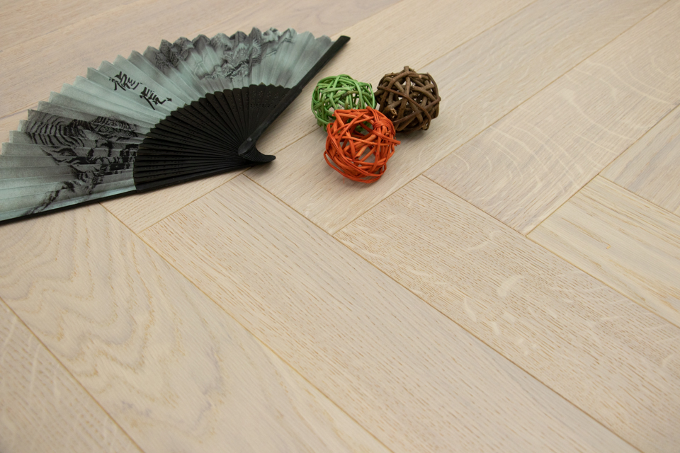 Prime Engineered Flooring Oak Herringbone White UV Oiled Eco 14/3mm By 98mm By 790mm FL4378 5