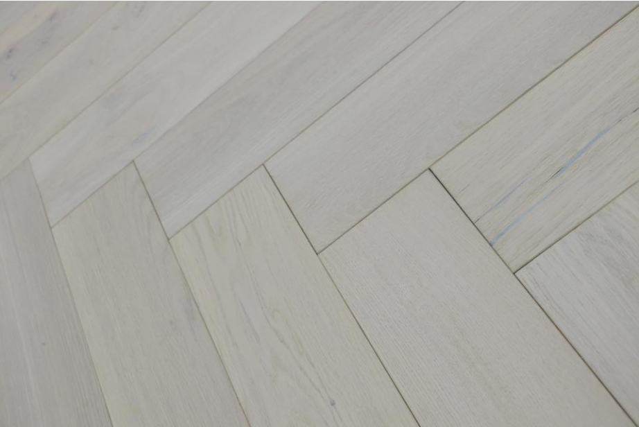 Natural Engineered Flooring Oak Herringbone Catanzaro Brushed UV Oiled 15/4mm By 120mm By 700mm FL2950 1