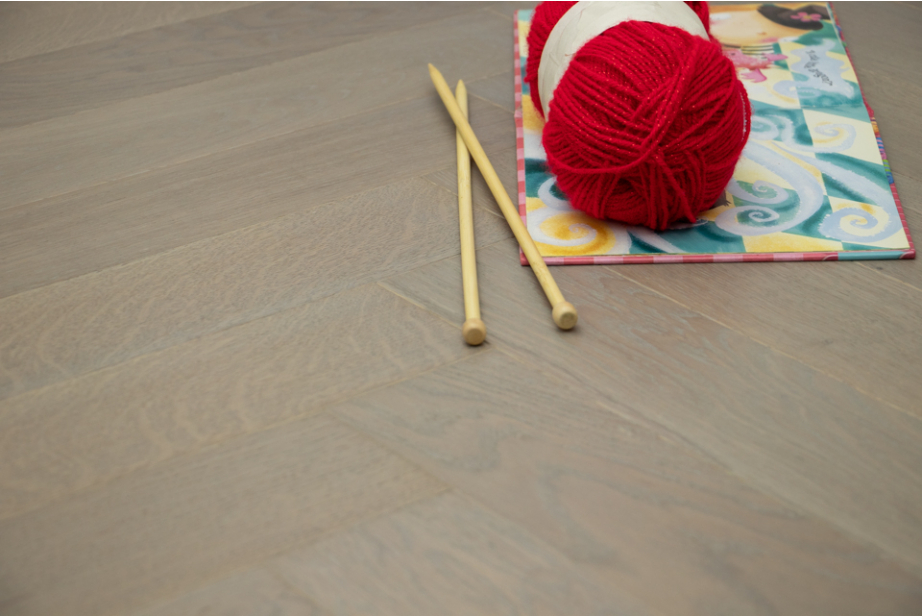 Select Engineered Flooring Oak Herringbone White Grey Brushed Uv Oiled 14/3mm By 128mm By 600mm FL4355 1