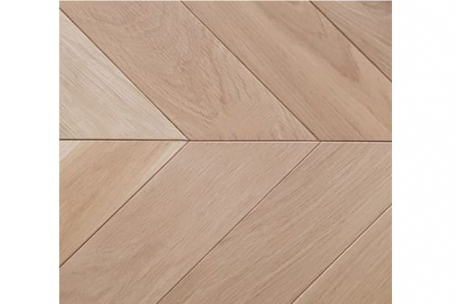 Natural Engineered Flooring Oak Chevron Brushed Unfinished 15/4mm By 125mm By 600mm FL4523 1