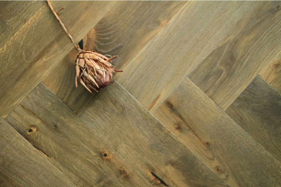 Natural Engineered Flooring Oak Bespoke Click Herringbone Dakota Brushed UV Oiled 12/3mm By 120mm By 550mm FL4617 1