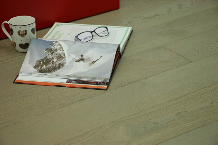 Natural Engineered Flooring Oak Uk Grey Brushed UV Oiled 15/4mm By 260mm By 2200mm FL1544 1