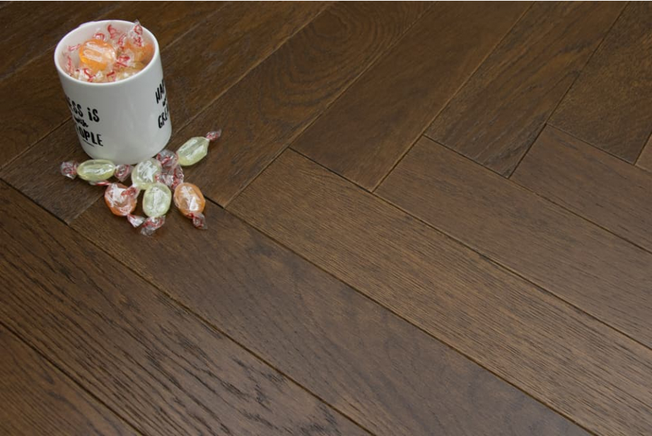Natural Engineered Flooring Oak Herringbone Coffee Brushed UV Lacquered 14/3mm By 90mm By 600mm FL3724 8