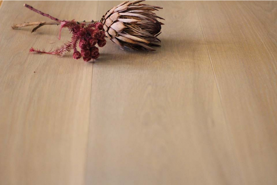 Natural Engineered Flooring Oak Bespoke Click France Brushed Uv Lacquered 14/3mm By 190mm By 1900mm FL4527 1