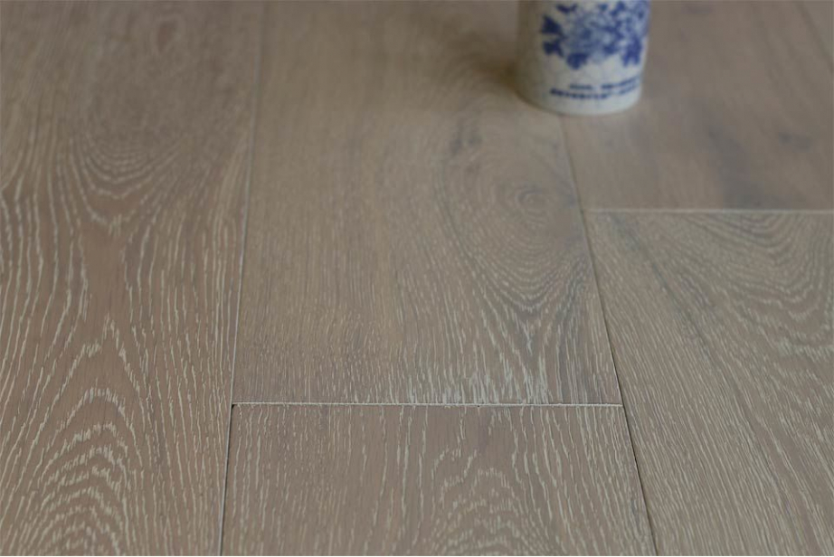 Natural Engineered Flooring Oak Brushed White UV Oiled Two 18/4mm 125mm 300-1500mm FL2329 1