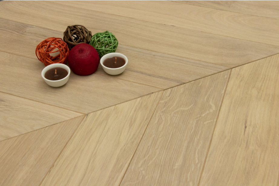 Natural Engineered Flooring Oak Chevron White UV Oiled 14/3mm By 100mm By 600mm FL3959 1