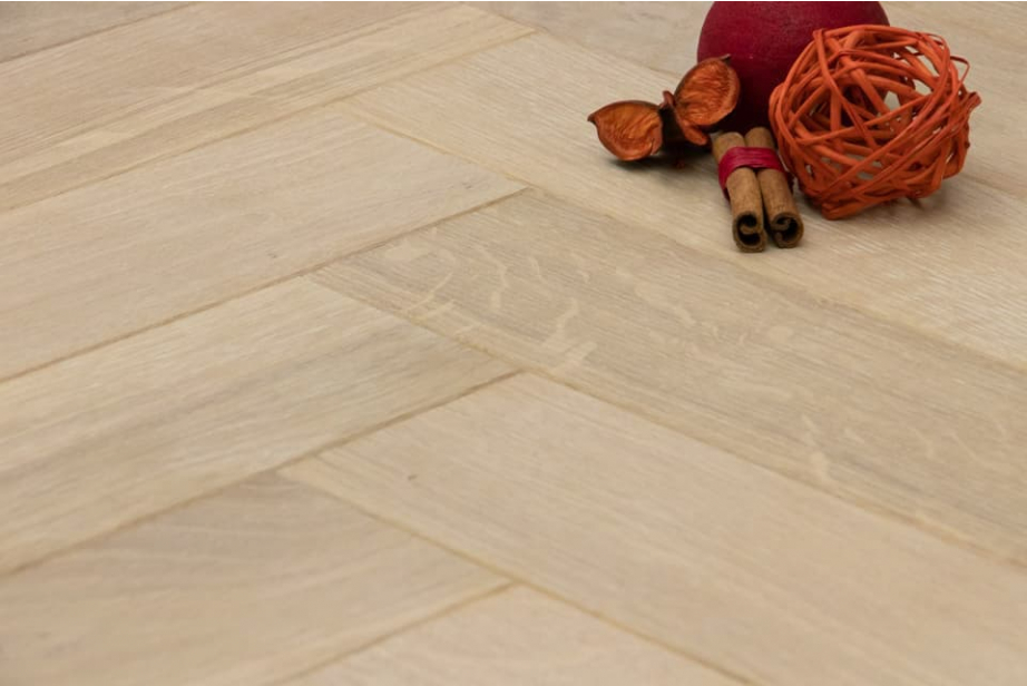 Natural Engineered Flooring Oak Herringbone White UV Oiled 14/3mm By 120mm By 600mm HB077 7