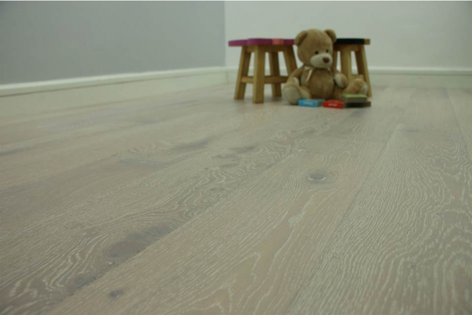 Natural Engineered Flooring Oak Sunny White Brushed UV Oiled 15/4mm By 190mm By 1900mm FL1180 4