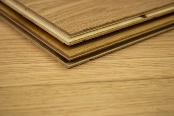 Natural Engineered Flooring Oak Brushed UV Matt Lacquered 14/4mm By 150mm By 2000mm  FL4182 5