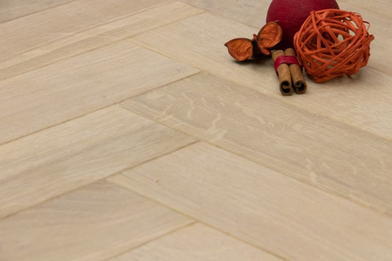 Natural Engineered Flooring Oak Herringbone White UV Oiled 14/3mm By 120mm By 600mm HB077 0