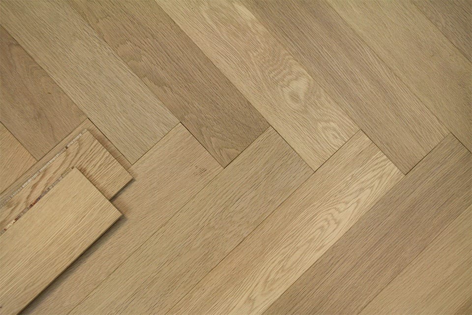 Essenza Prime Engineered Flooring Oak Herringbone Ribolla Brushed