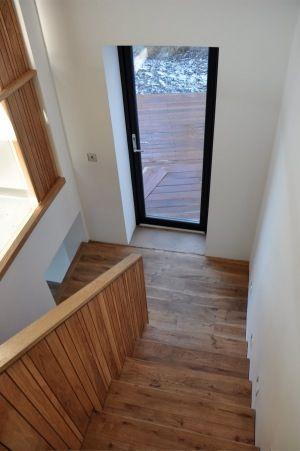 Smoked Oak Engineered Flooring for a Cozy Atmosphere